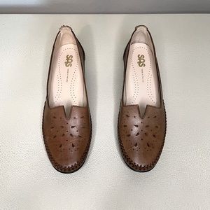 SAS Sonyo Comfort Slip On Low Heel Leather Pump
